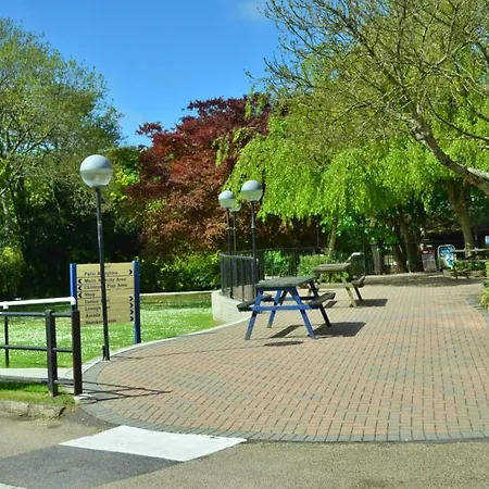 35 Strawberry Hill, Tolroy Manor Dom wakacyjny